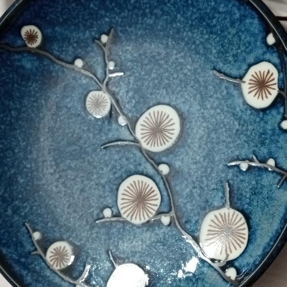 WORLD MARKET Set of Three (3) Ceramic PussyWillow Navy/Brown/Cream Decor Plates - Picture 14 of 15